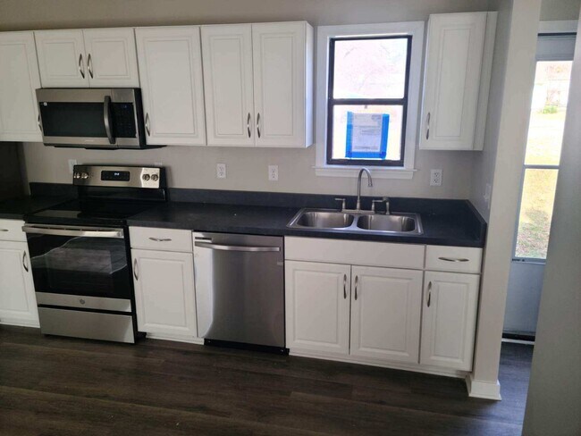 Building Photo - 2 Bed 1 Bath Rancher-Chesterfield -Courthouse Rd/Providence Rd Area