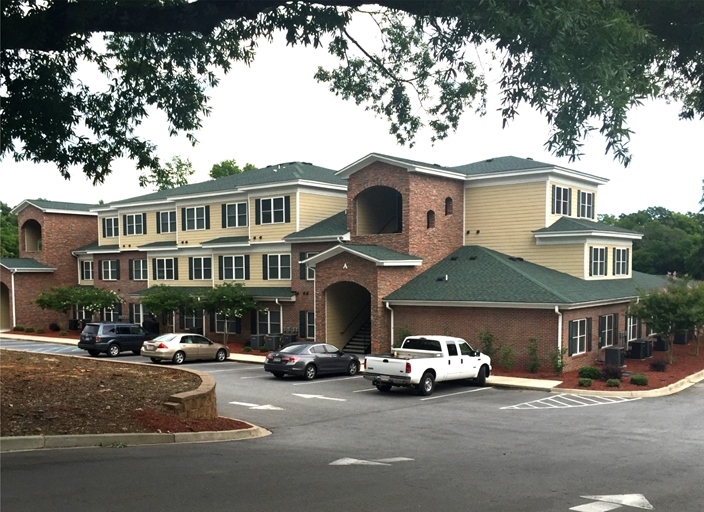 Primary Photo - Highland Park Apartments