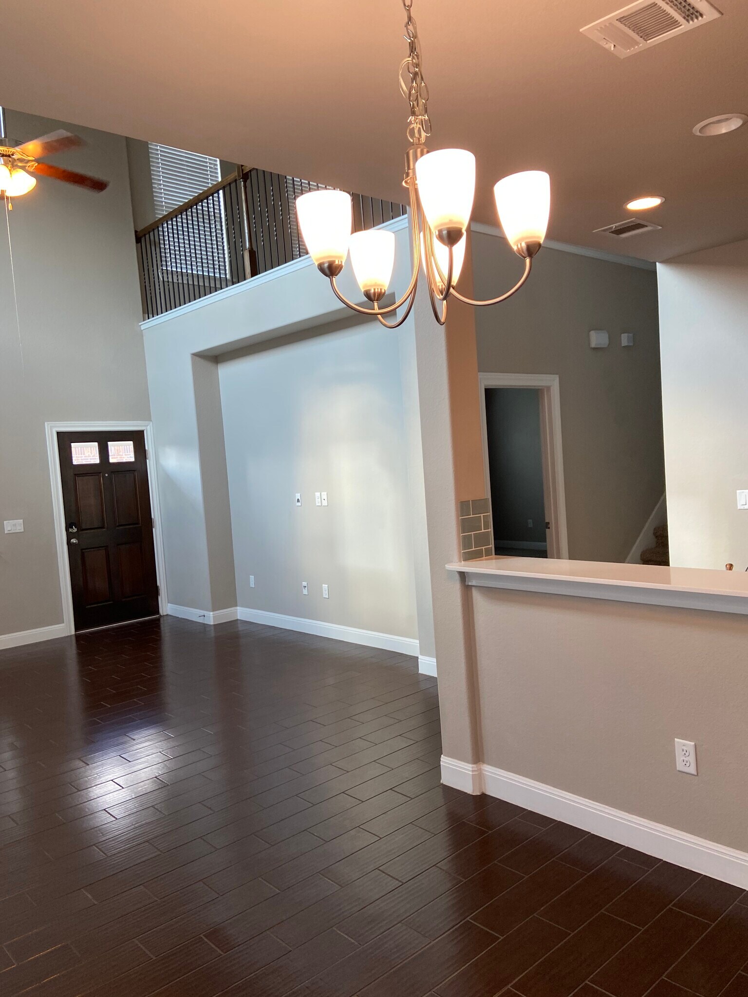 Living area - 2304 S Lakeline Blvd
