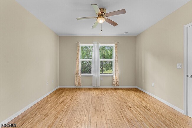 Building Photo - 4298 Dutchess Park Rd