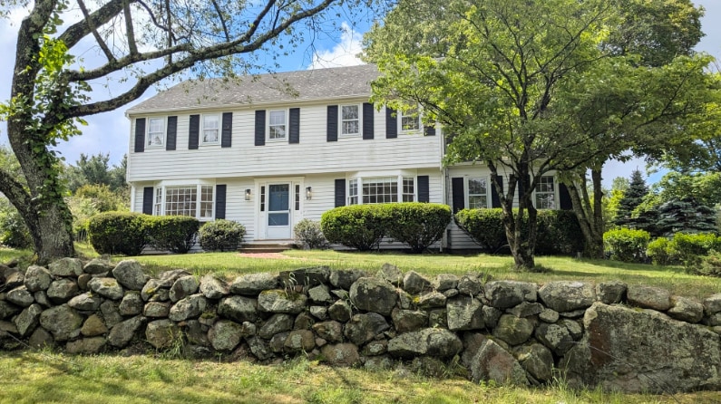 Primary Photo - 23 Allen St