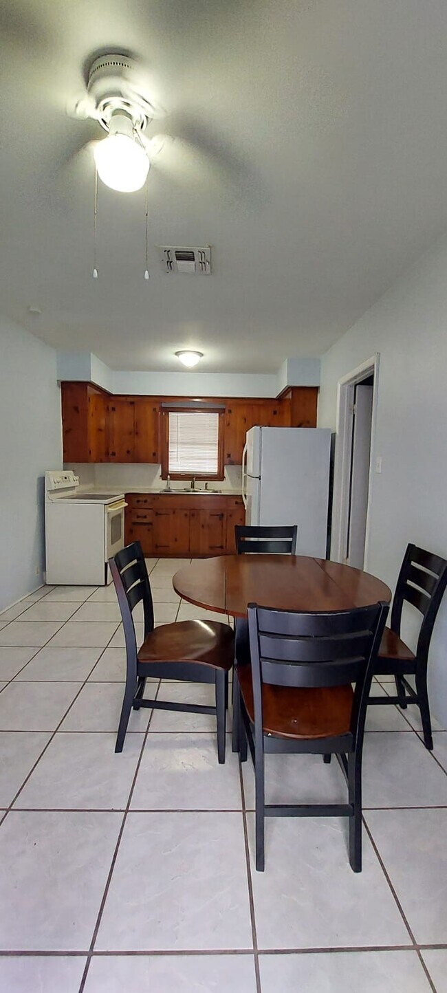 Building Photo - 12651 Tinley Rd