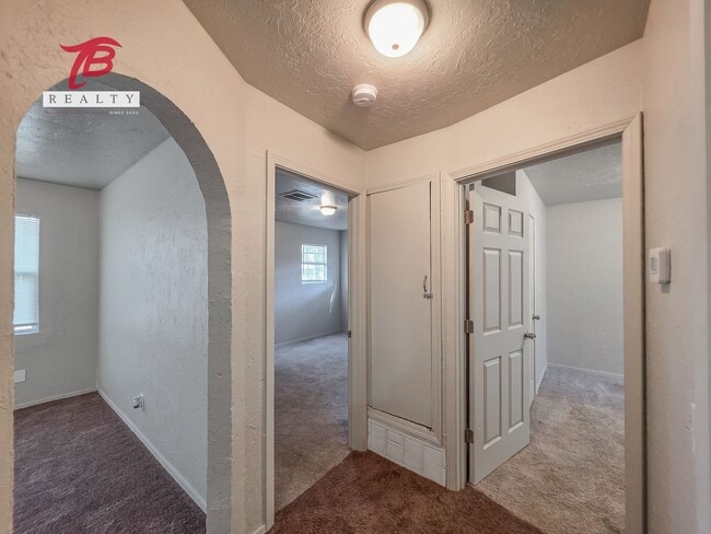 Building Photo - Newly Remodeled Home in SW OKC for Lease