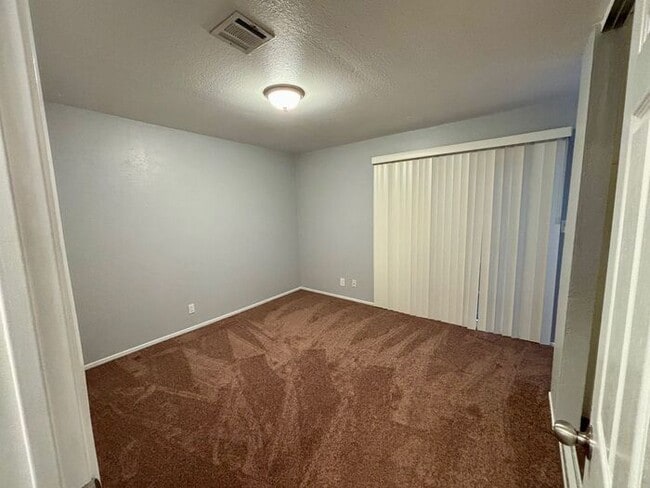 Building Photo - 3+ Bed 2 Bath House in Richmond -- AVAILABLE NOW !!