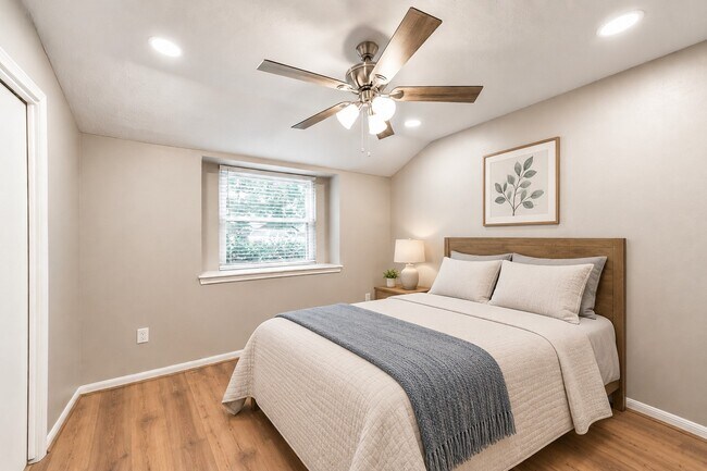 Building Photo - 24615 Shellbrook Dr