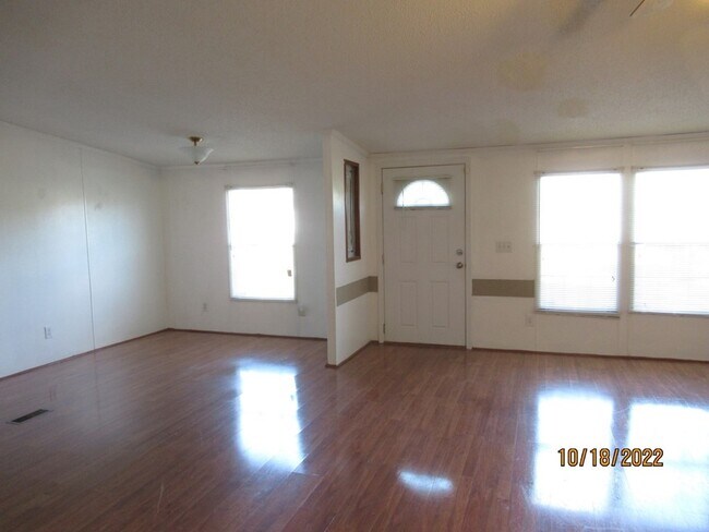 Building Photo - 3180 Homestead Rd