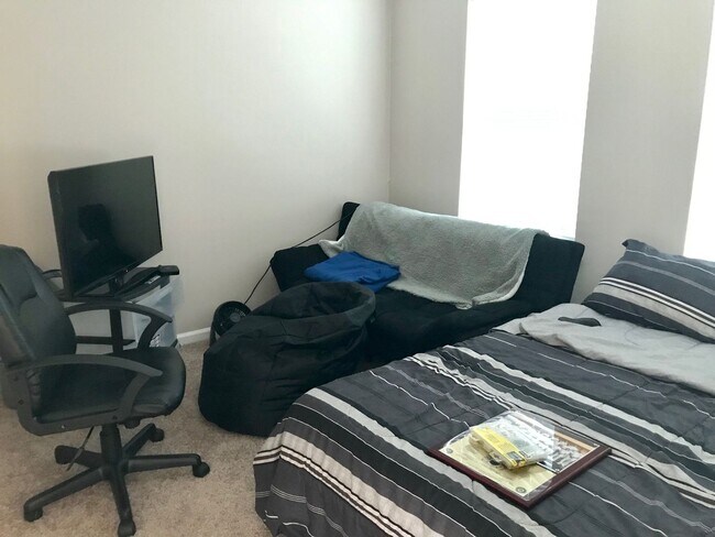 Building Photo - Ghent