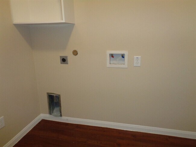 Building Photo - 2207 Steep Pine Tr