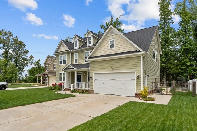 Building Photo - Newly built and beautiful property located...