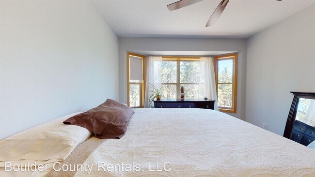 Building Photo - 4 br, 2 bath House - 10 Shoshoni Way