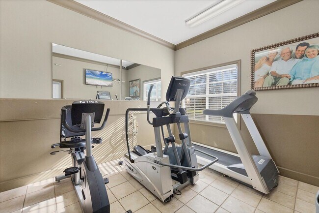 Building Photo - 1195 Villagio Cir