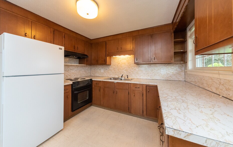 Building Photo - 46 Grove St