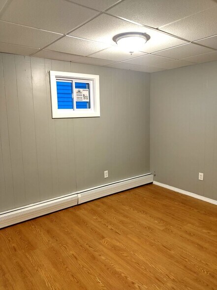 Building Photo - 86-88 Lawn Avenue