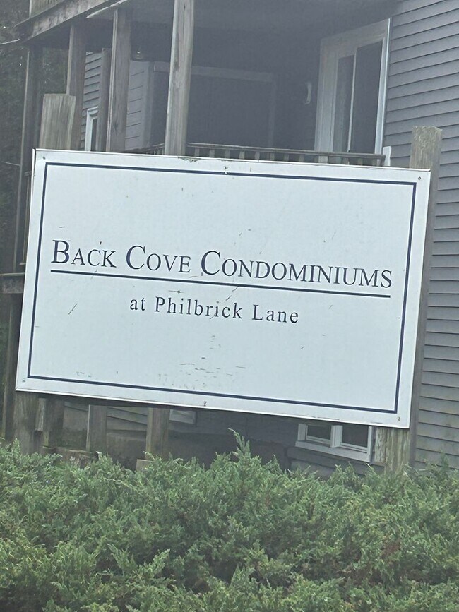 Building Photo - 3 Philbrick Ln