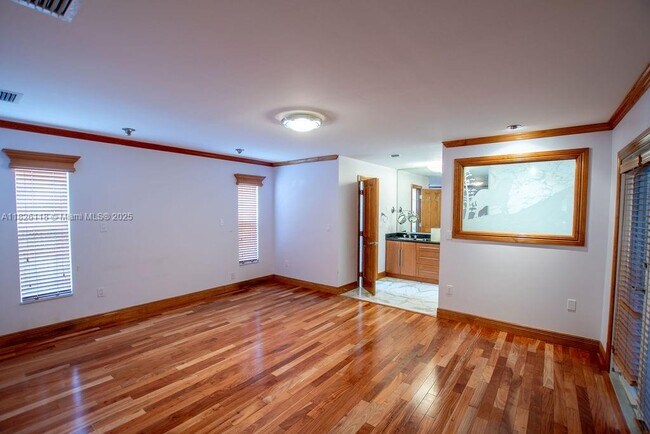 Building Photo - 1626 SW 139th Ave