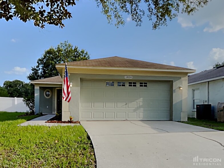 Building Photo - 1404 Marsh Wood Dr
