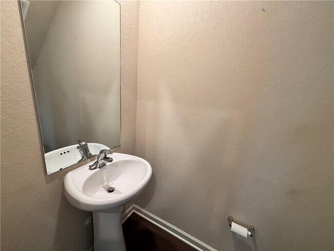 Building Photo - 160 Innis Brk Cir SW