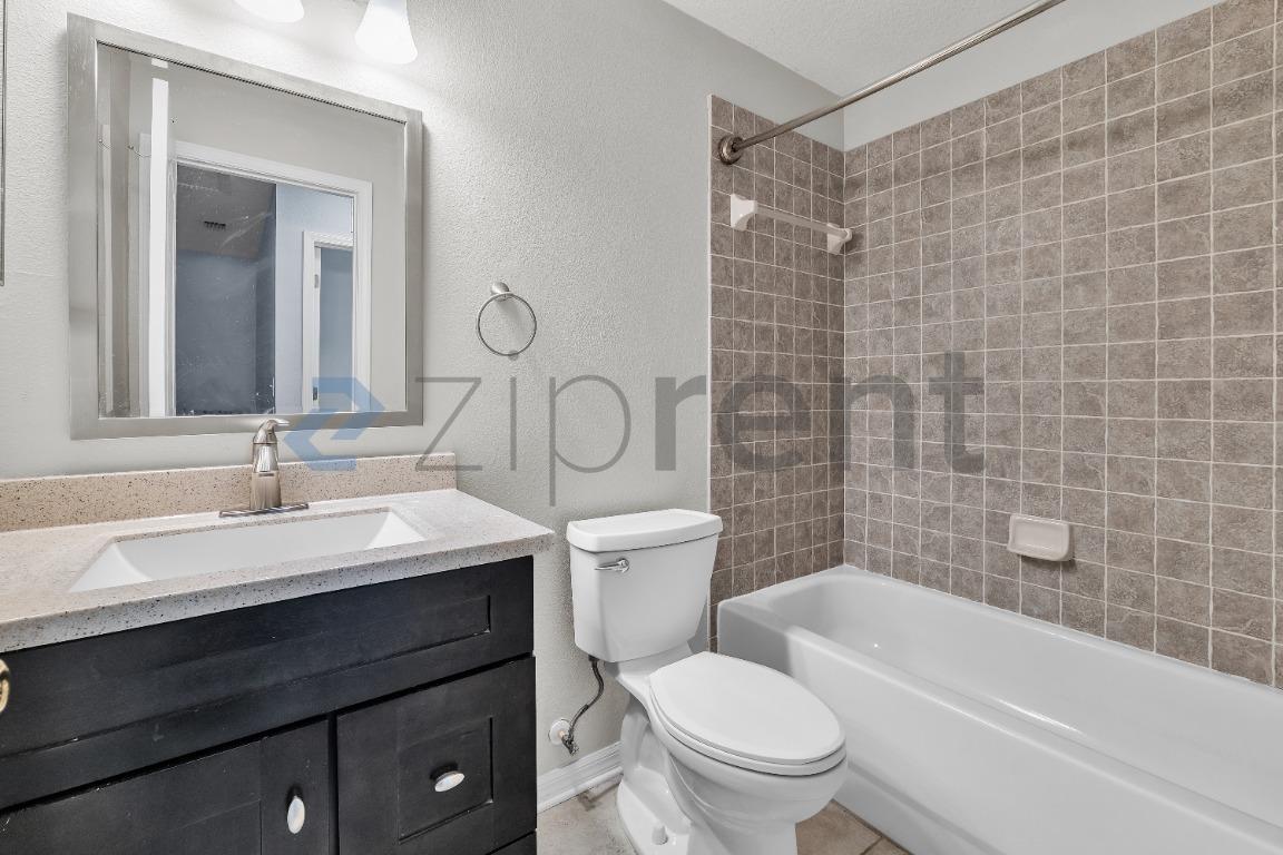 Building Photo - 9309 Stone River Pl