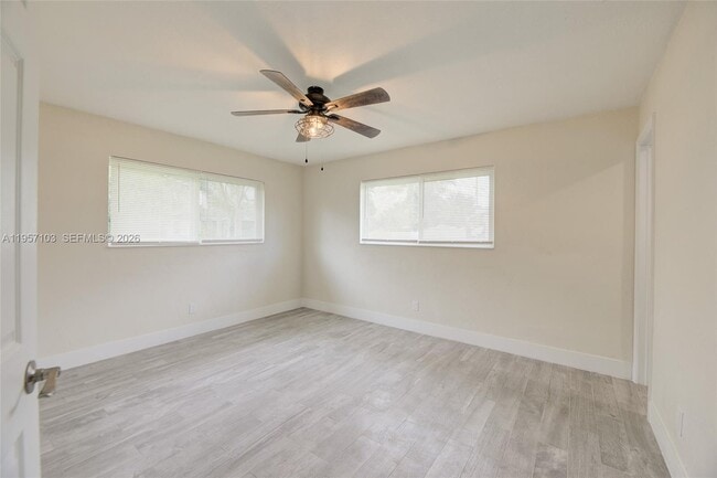 Building Photo - 610 N 31st Ct