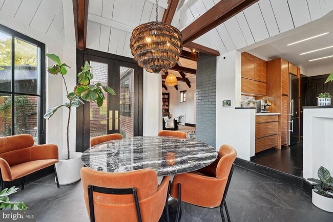 Building Photo - 5543 29th St NW