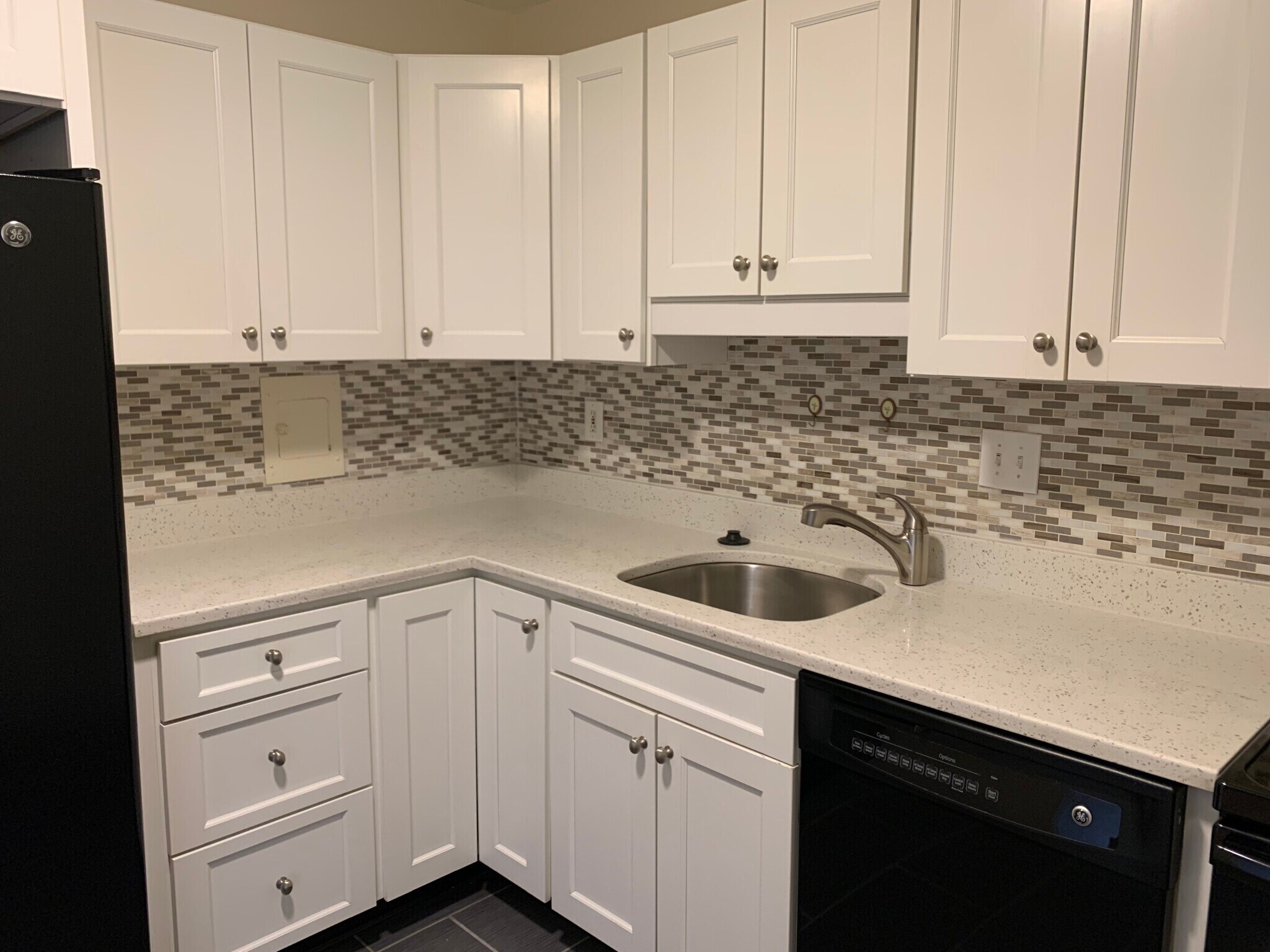 Building Photo - 101 Monmouth St