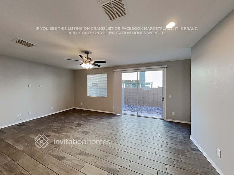 Building Photo - 4132 E Pony Ln