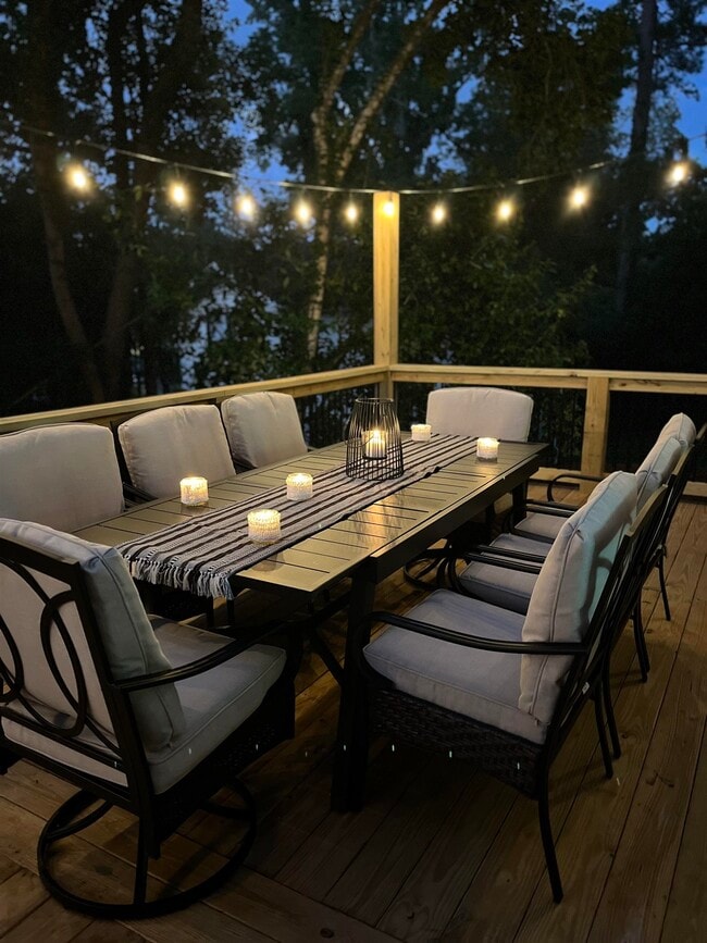 Building Photo - 420 E 6th Ave