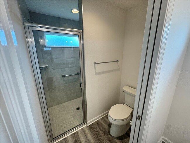 Building Photo - 854 Morley Ave