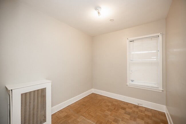 Building Photo - 73 West St