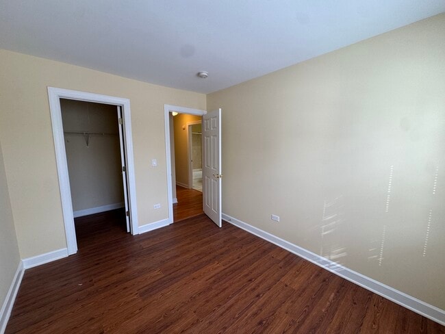 Building Photo - 460 N Lake Shore Dr