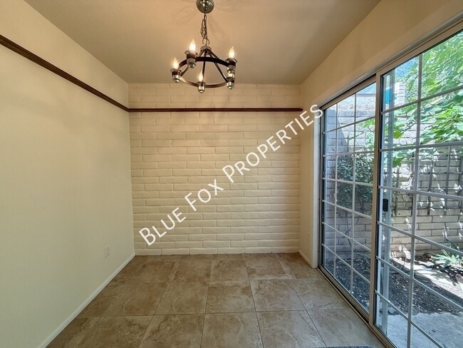 Building Photo - 4635 E Camino Rosa