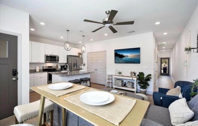 Building Photo - 18810 Nicklaus Dr