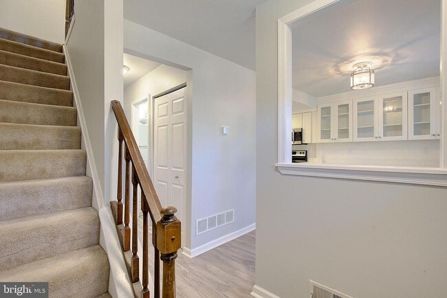 Building Photo - 1844 Sharwood Pl