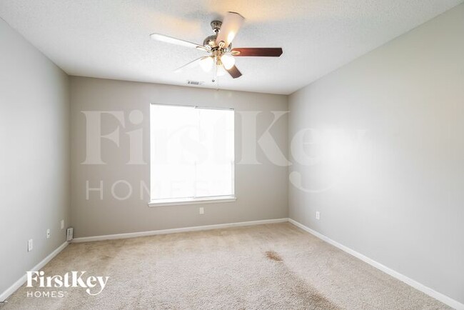 Building Photo - 2422 Brianna Dr