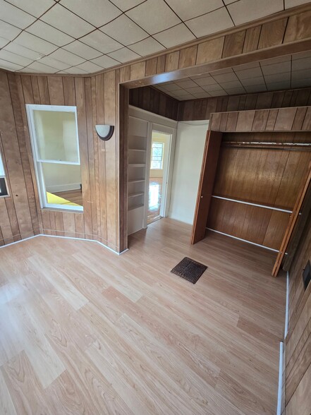Building Photo - 20 Innis Ave