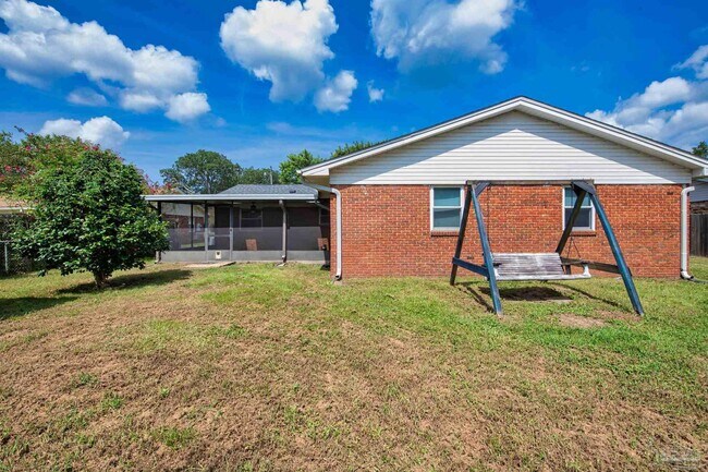 Building Photo - 4910 La Ventana Cir