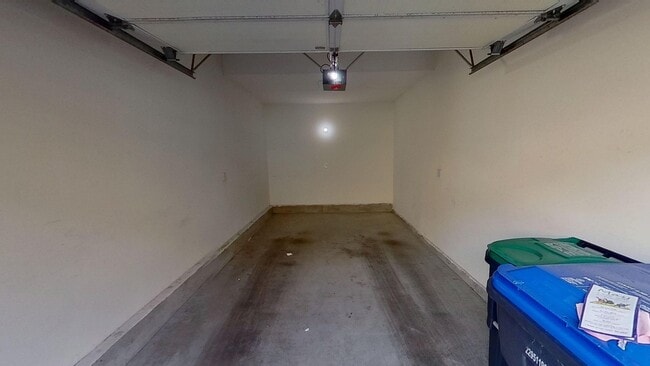 Building Photo - 1807 Ladrillo Aisle