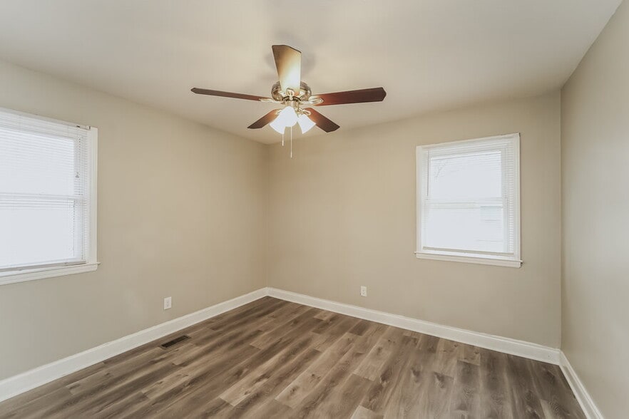 Building Photo - 1100 Bilmark Ave