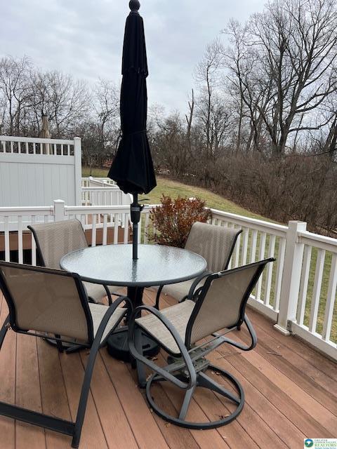 Building Photo - 40 Hillside Ct S