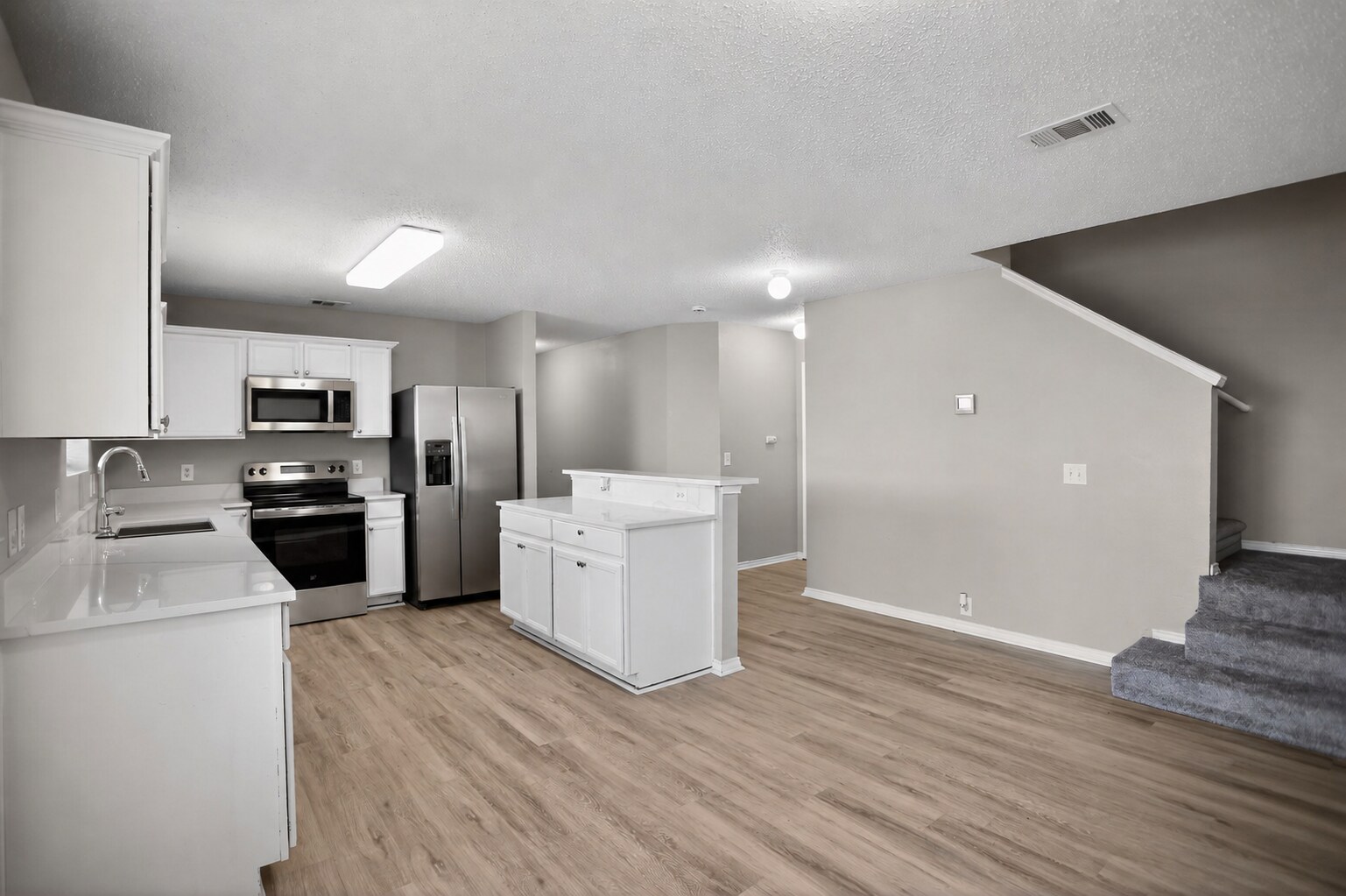 Building Photo - 4608 Merlot Dr