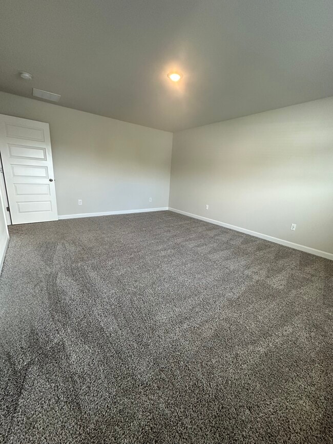 Building Photo - 154 Vickery Rd