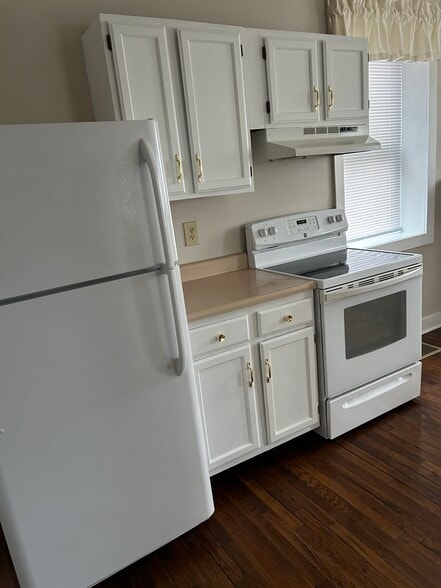 Kitchen - 19 N Market St