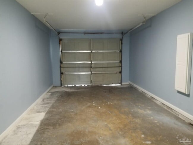 Building Photo - 4209 N Island Rd