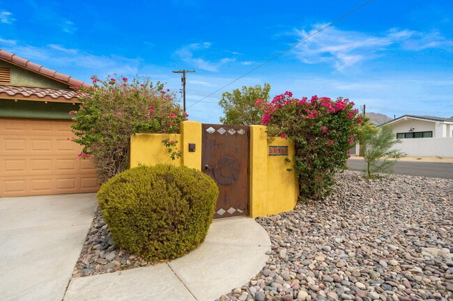 Building Photo - 51980 Avenida Cortez