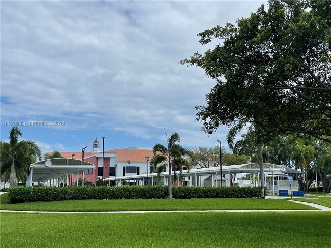 Building Photo - 119 Tilford F