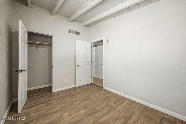 Building Photo - 3762 E 22nd St