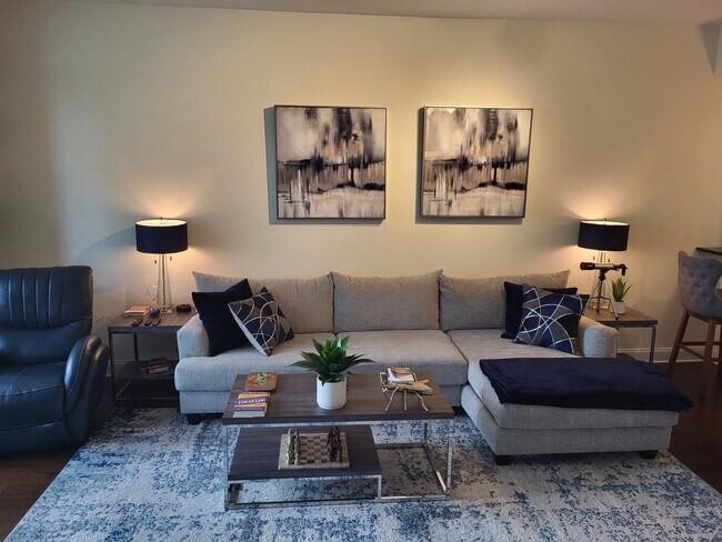 Building Photo - 270 17th St NW