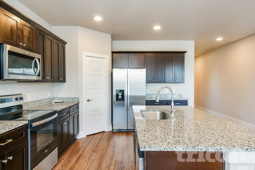 Building Photo - 10352 Ft Teran Trl