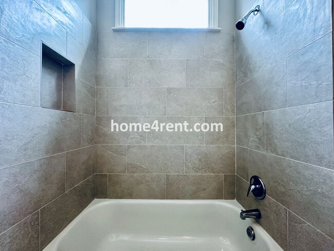 Building Photo - Beautiful Overland Park Home in Blue Valle...