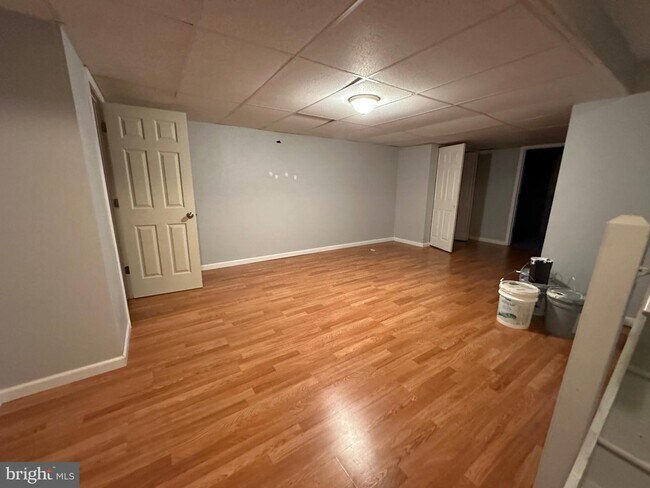 Building Photo - 623 Candlestick Ln